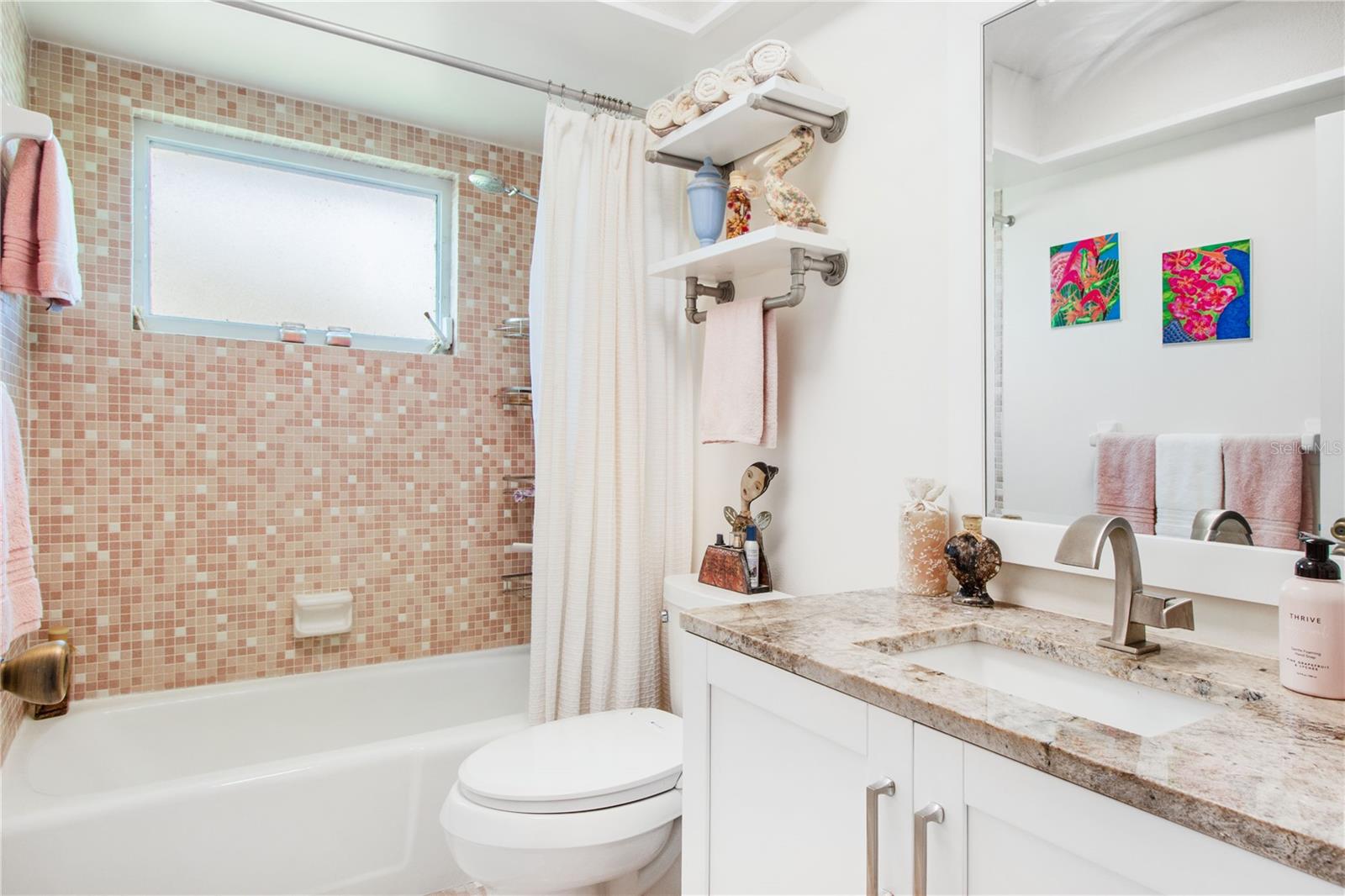 Image 34 of 52 For 122 Annapolis Lane