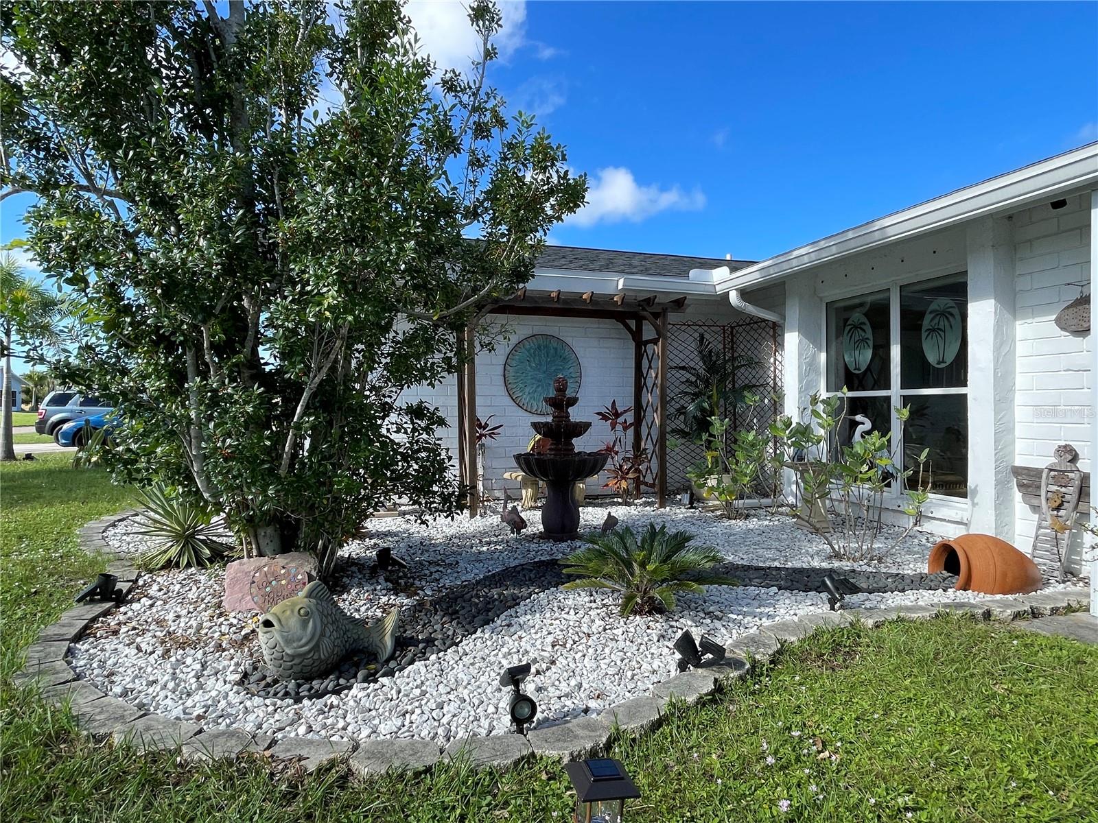 Image 5 of 52 For 122 Annapolis Lane