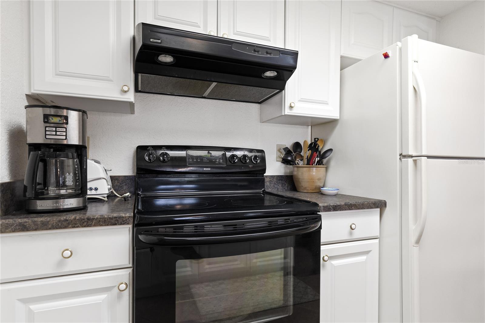 Image 14 of 30 For 4032 Oakview Drive H1