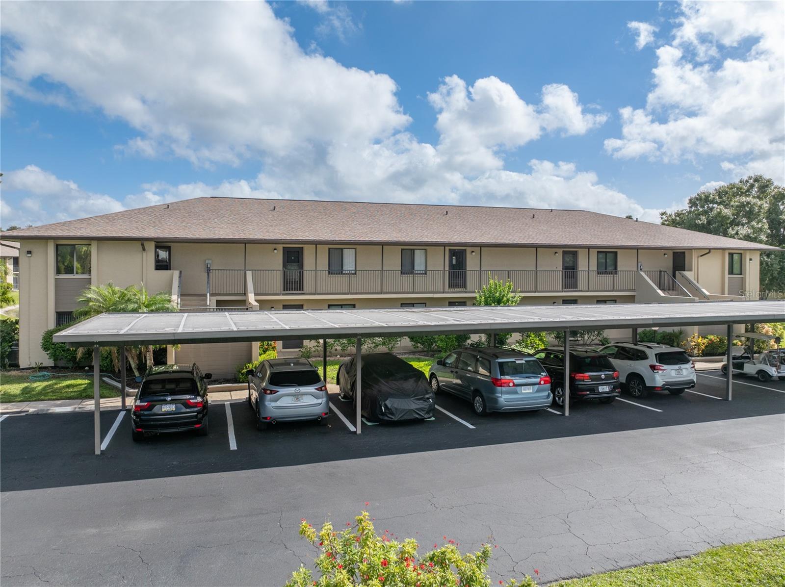 Image 2 of 30 For 4032 Oakview Drive H1