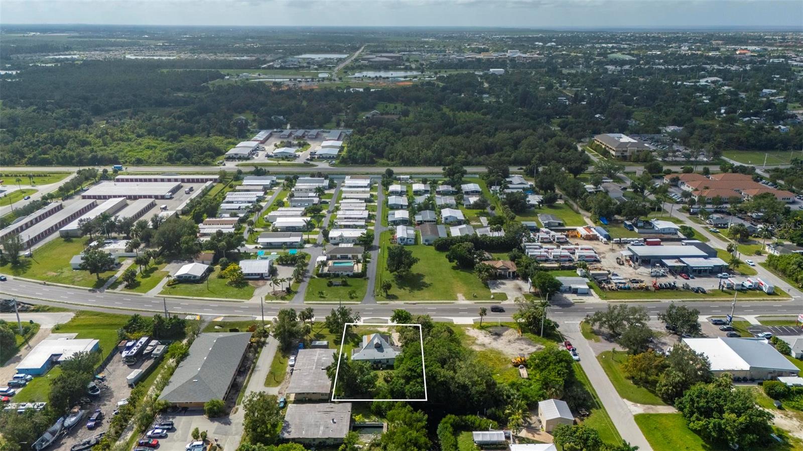 Image 8 of 18 For 25158 Marion Avenue