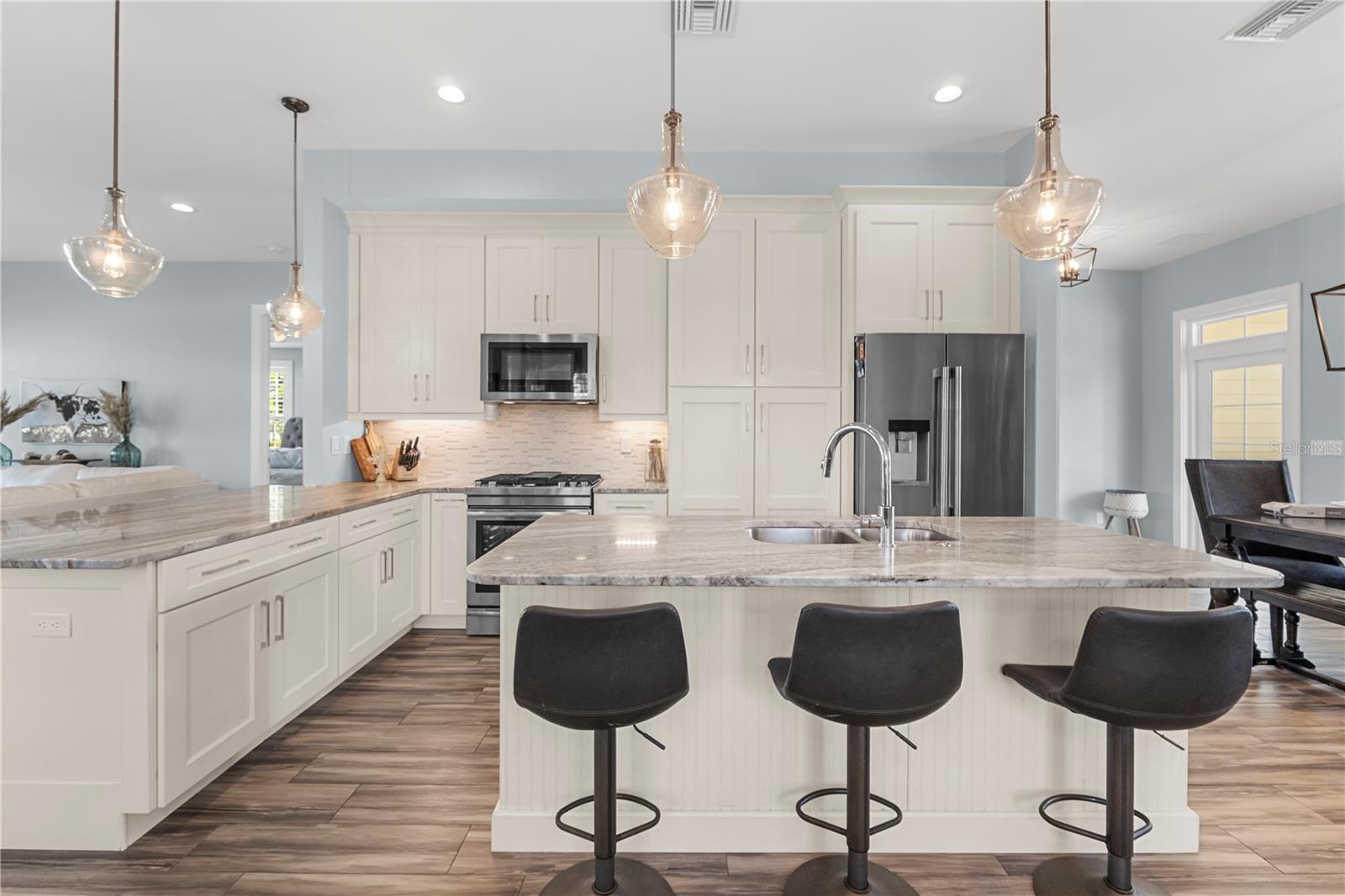 Image 11 of 86 For 42138 Lake Timber Drive