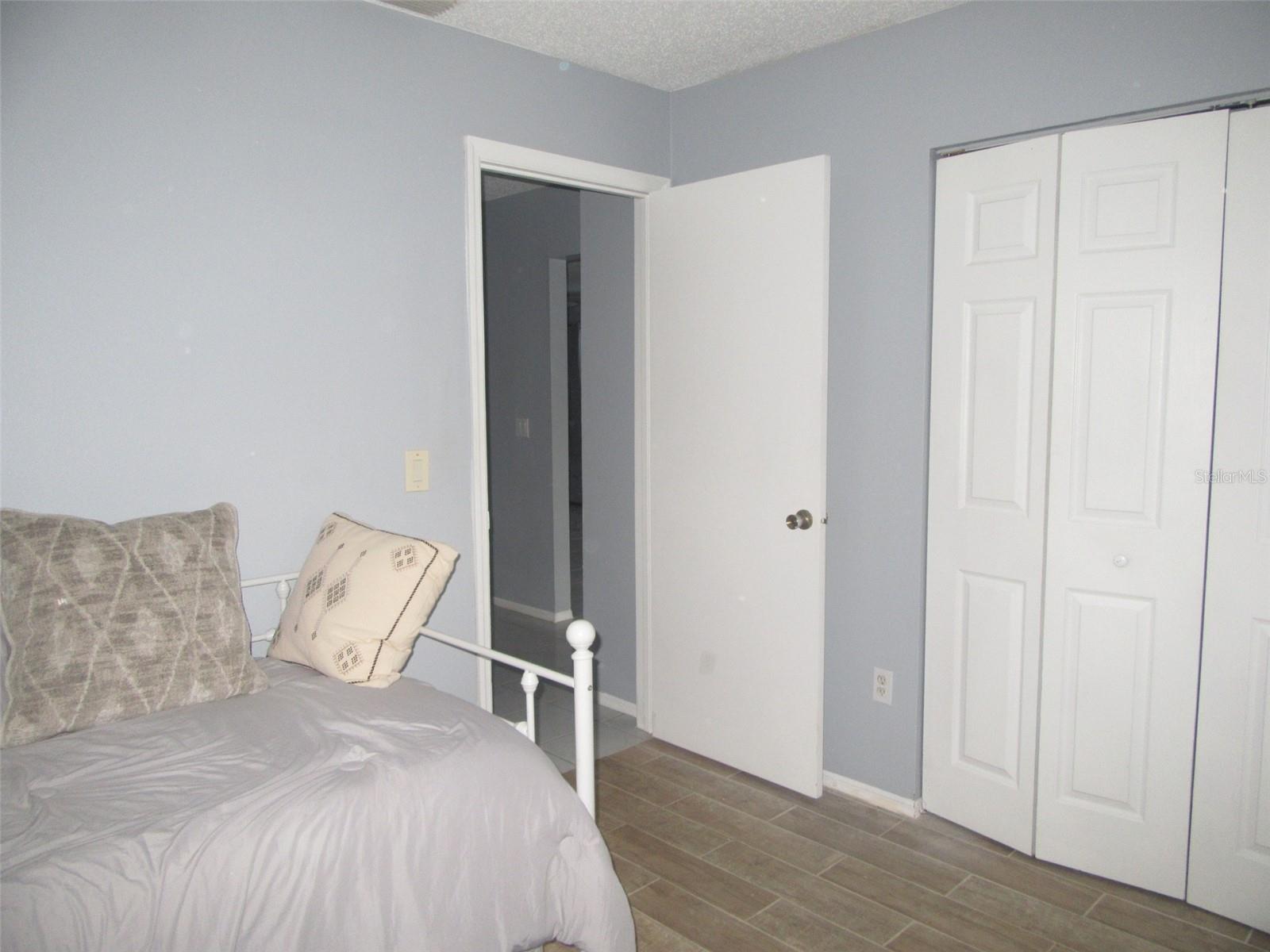 Image 10 of 12 For 264 Camillia Lane B