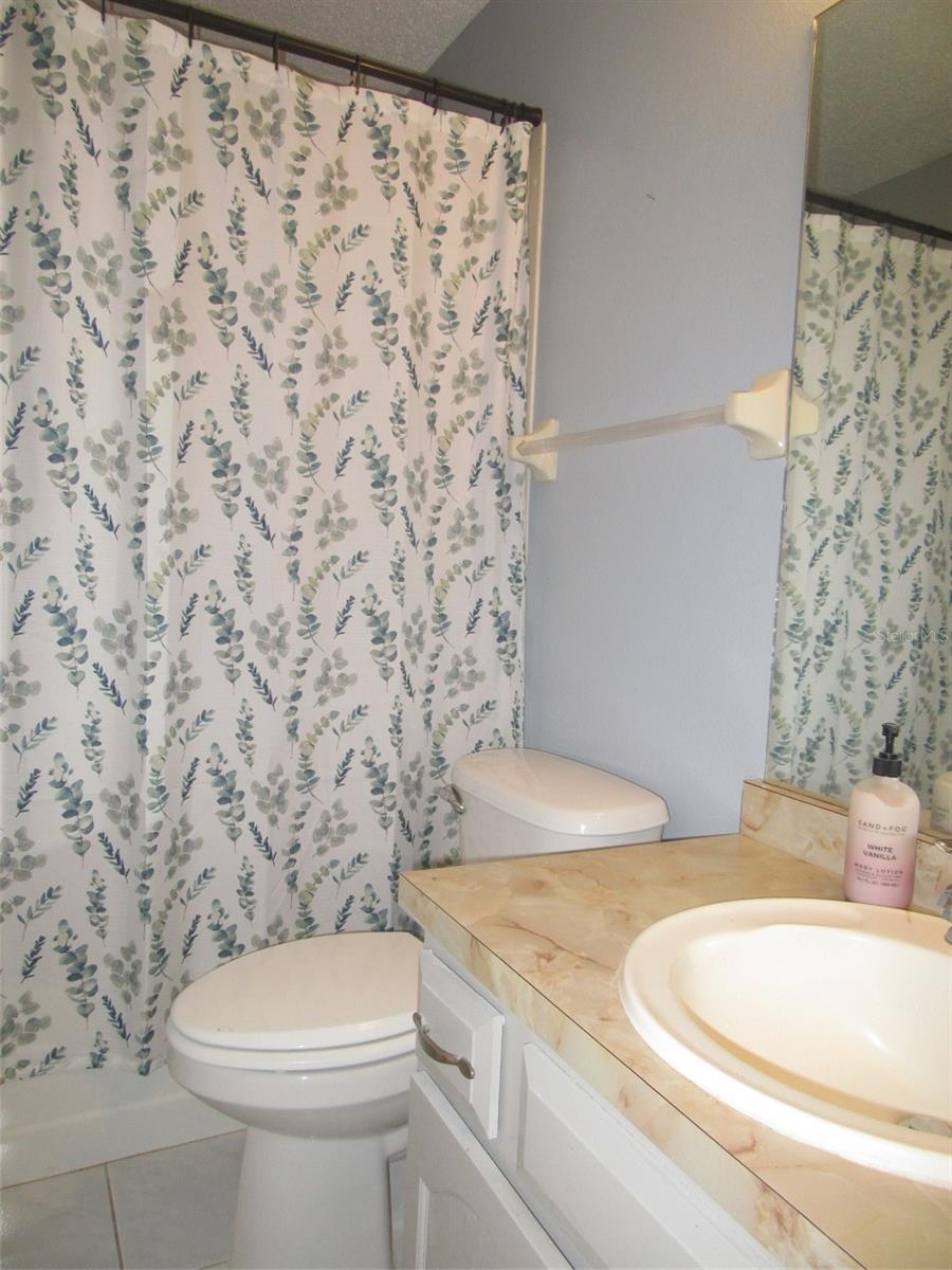 Image 8 of 12 For 264 Camillia Lane B