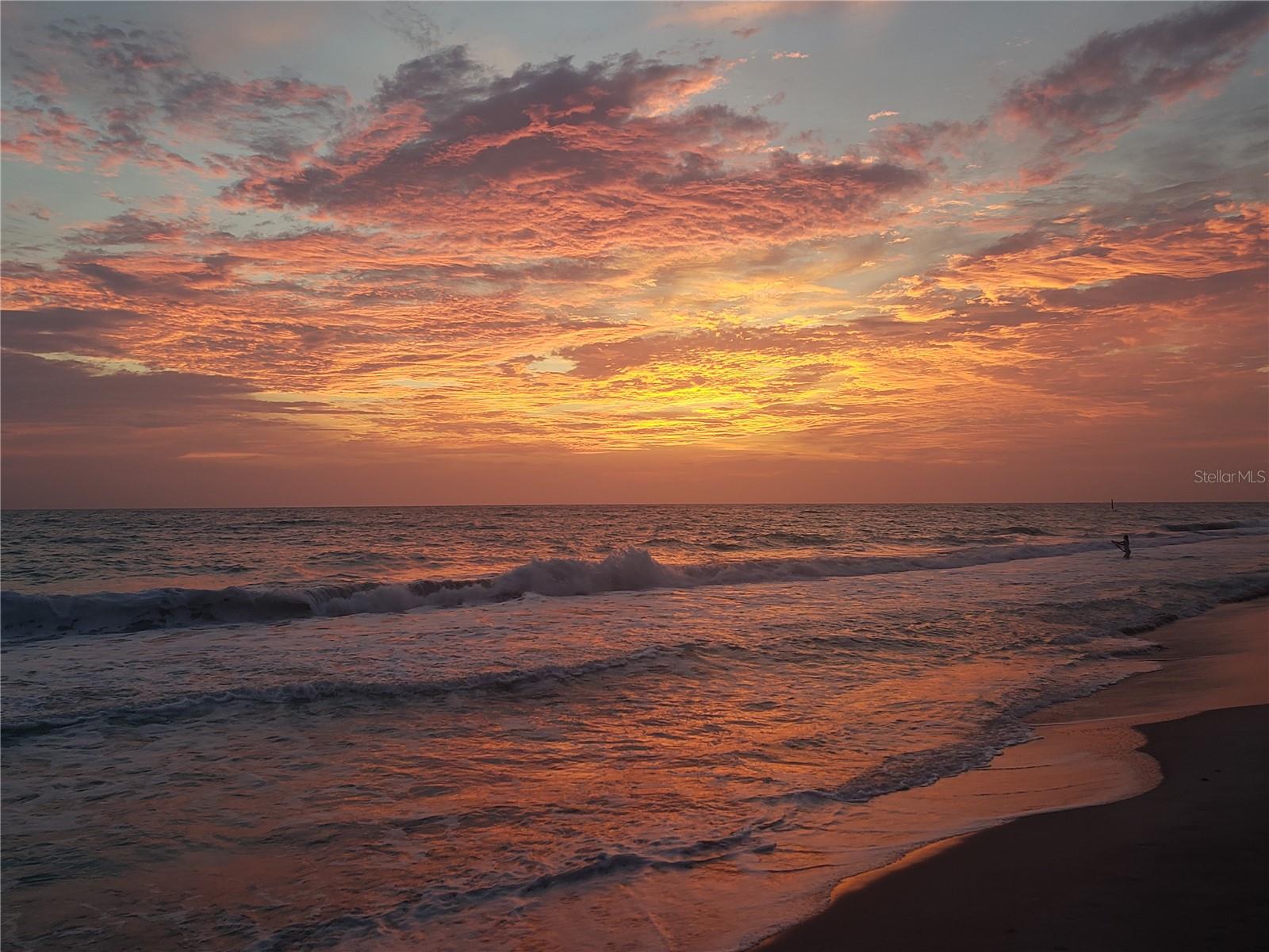 Image 32 of 33 For 1294 Birch Terrace