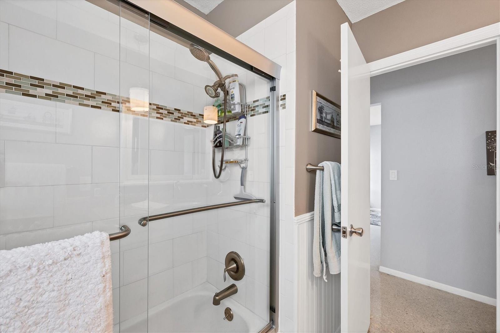 Image 30 of 45 For 40 Crestview Drive