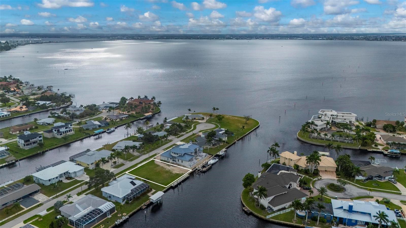 Image 11 of 37 For 234 Beeney Road Se