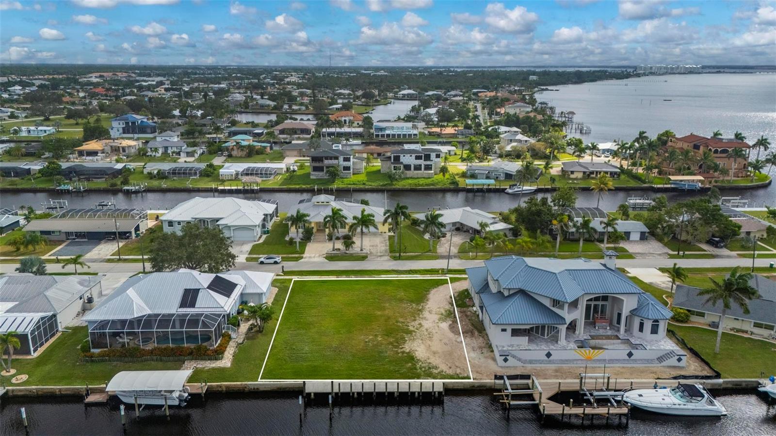 Image 13 of 37 For 234 Beeney Road Se