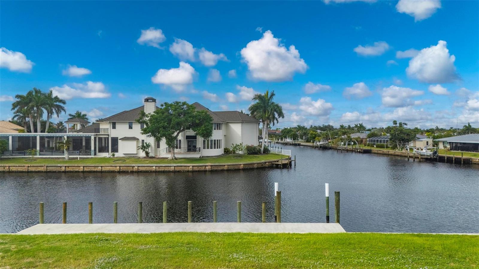 Image 4 of 37 For 234 Beeney Road Se