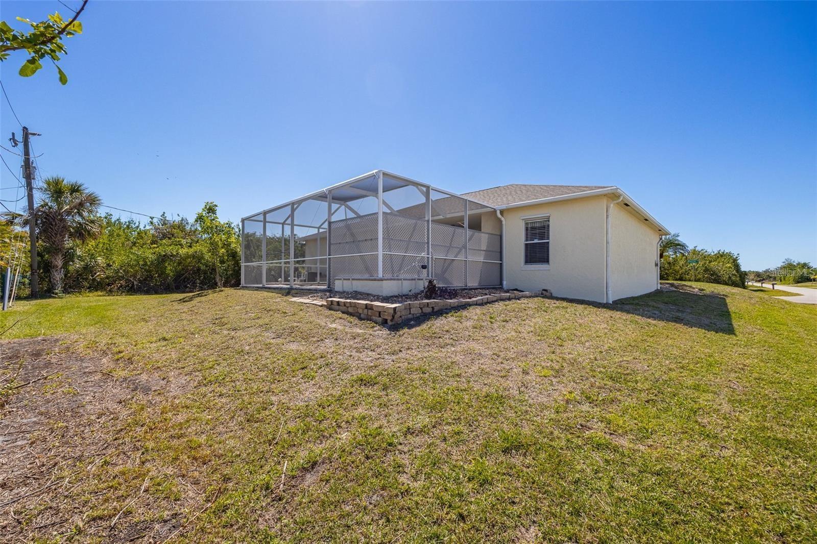 Image 28 of 34 For 7014 Baylor Street