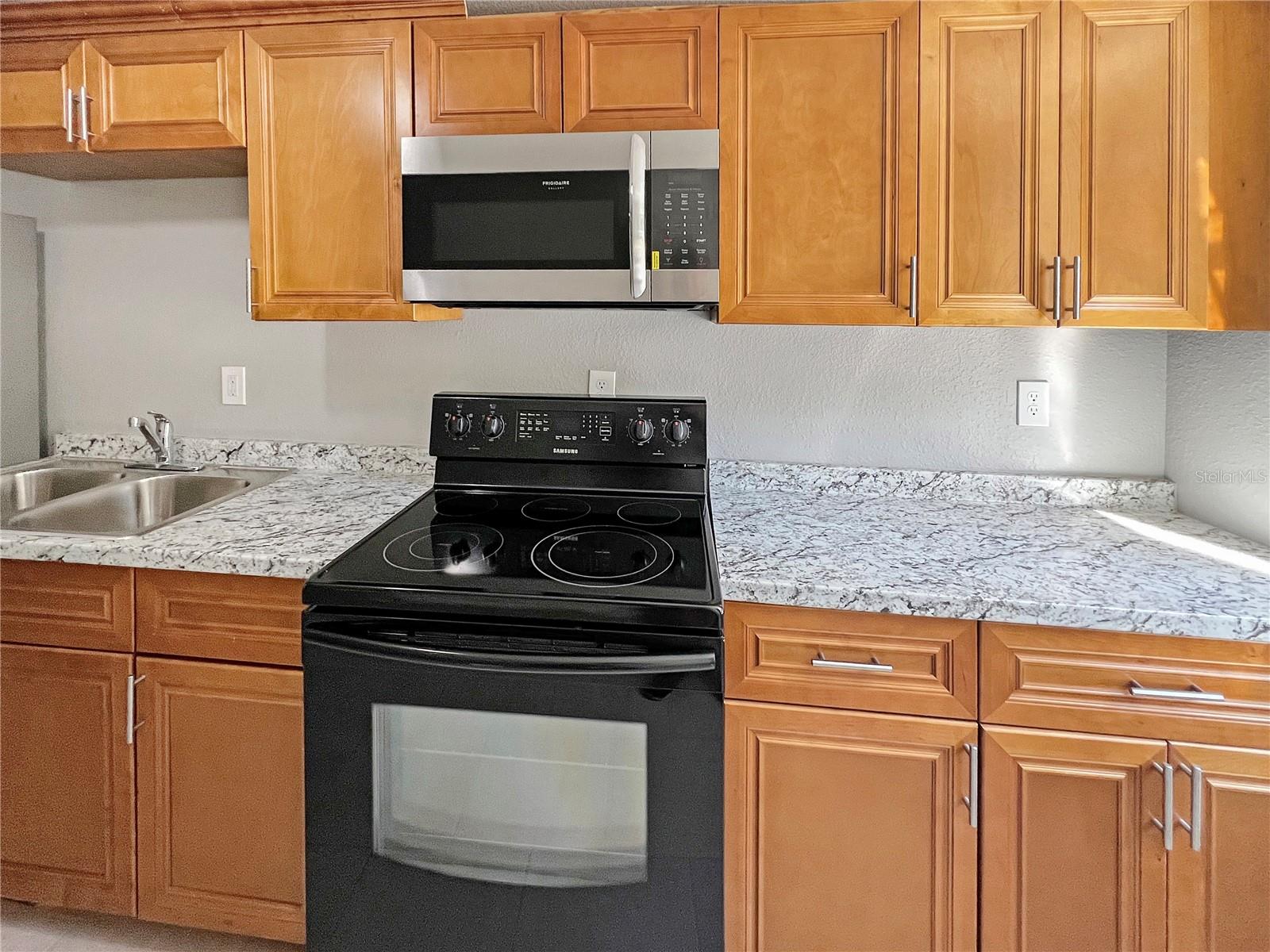 Image 13 of 40 For 15206 Stringfellow Road 3 & 4