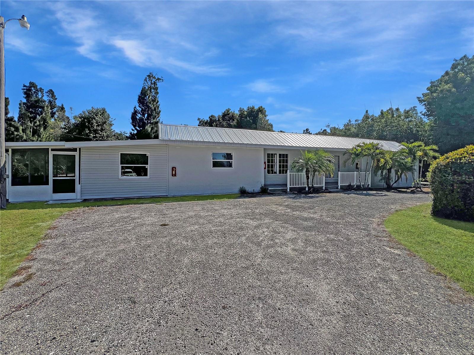 Image 2 of 40 For 15206 Stringfellow Road 3 & 4