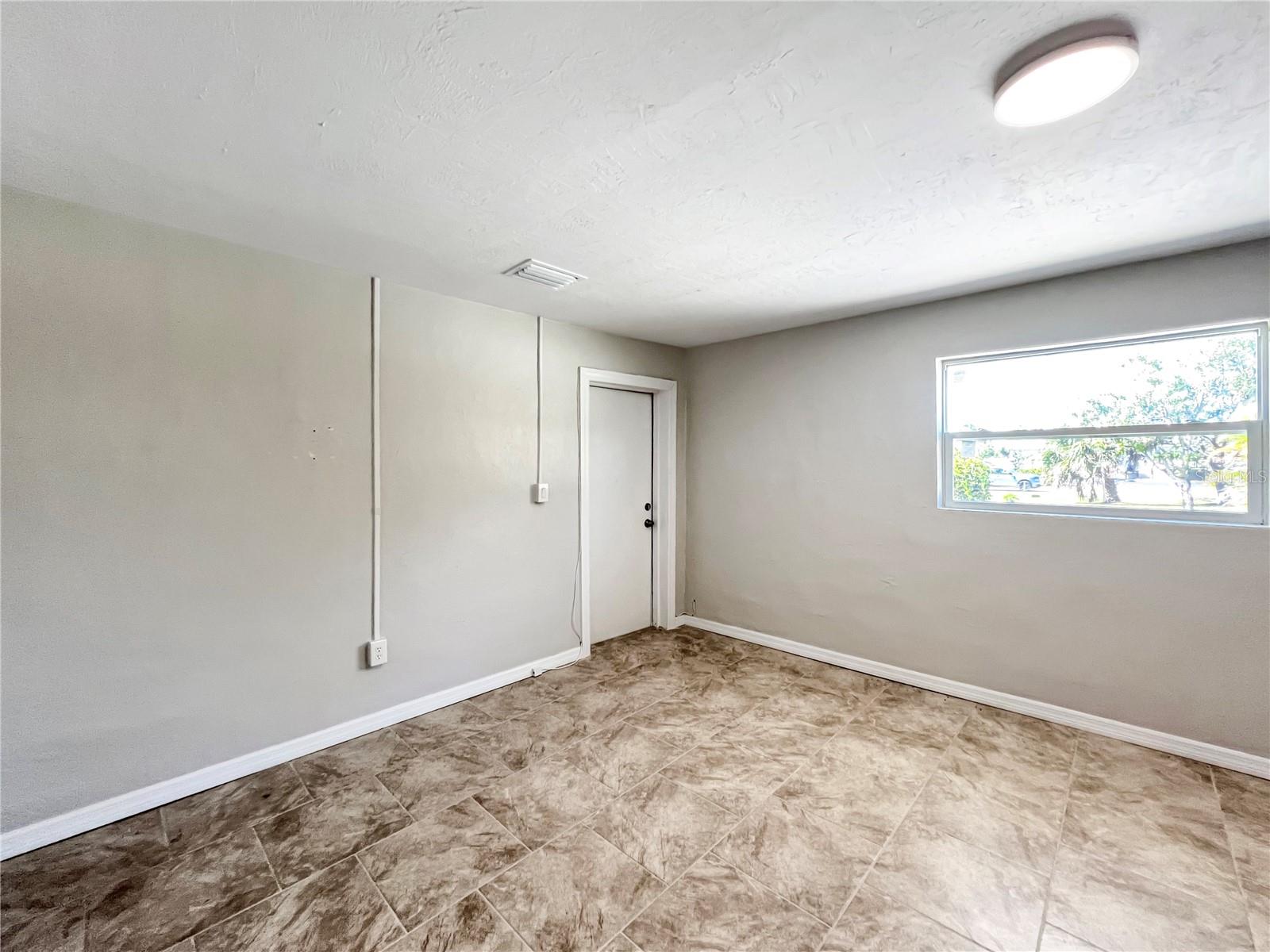 Image 25 of 40 For 15206 Stringfellow Road 3 & 4