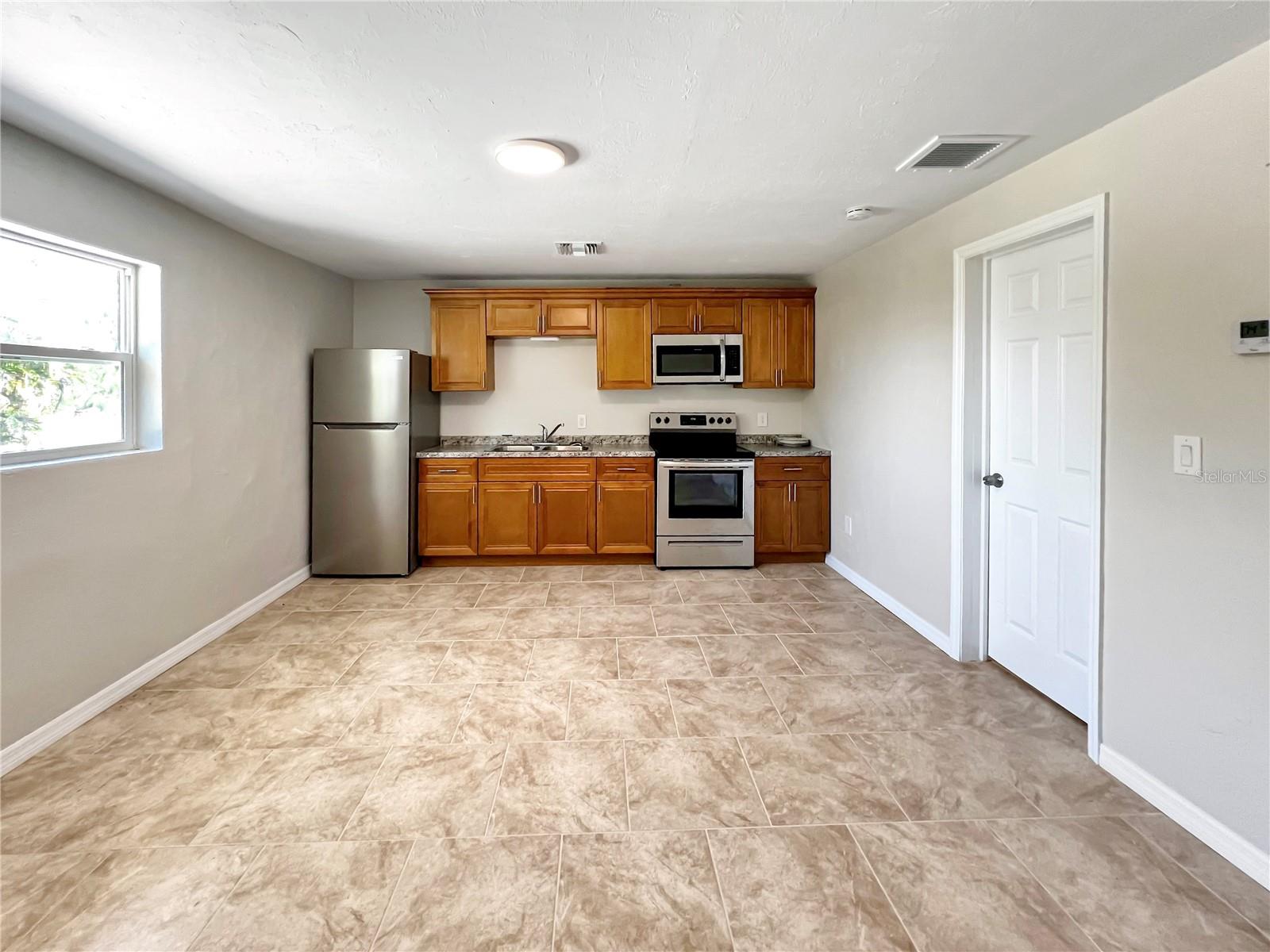 Image 27 of 40 For 15206 Stringfellow Road 3 & 4