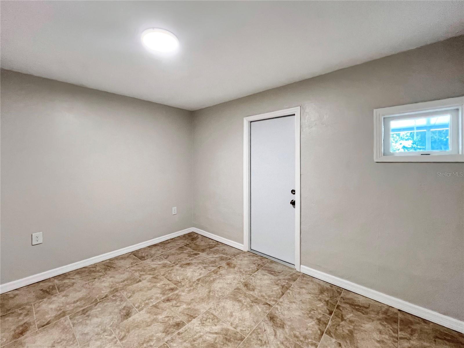 Image 31 of 40 For 15206 Stringfellow Road 3 & 4