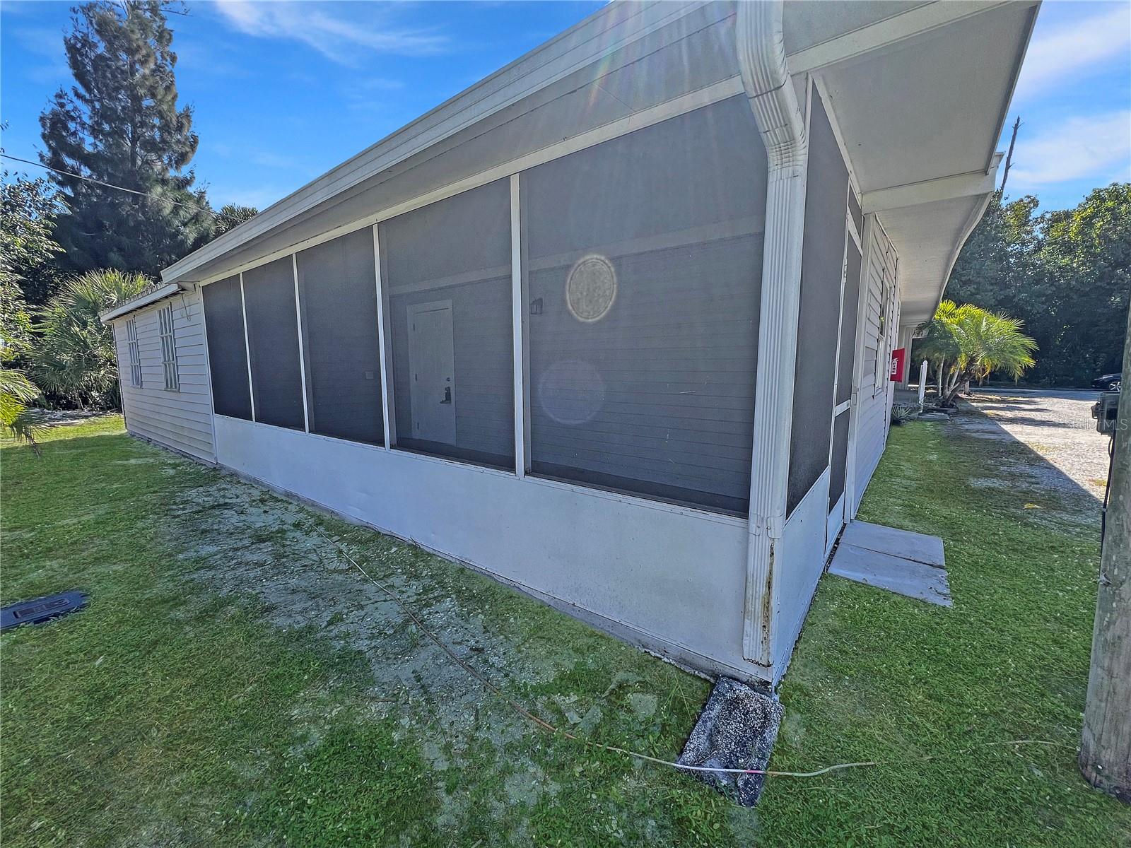 Image 5 of 40 For 15206 Stringfellow Road 3 & 4