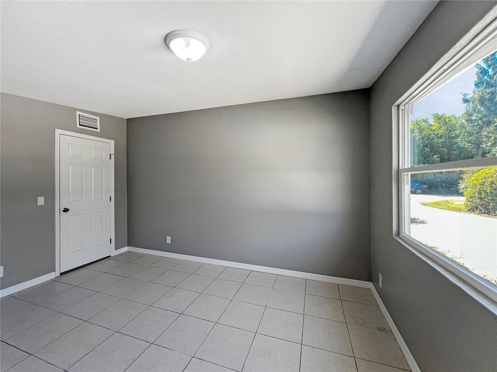 Image 8 of 40 For 15206 Stringfellow Road 3 & 4