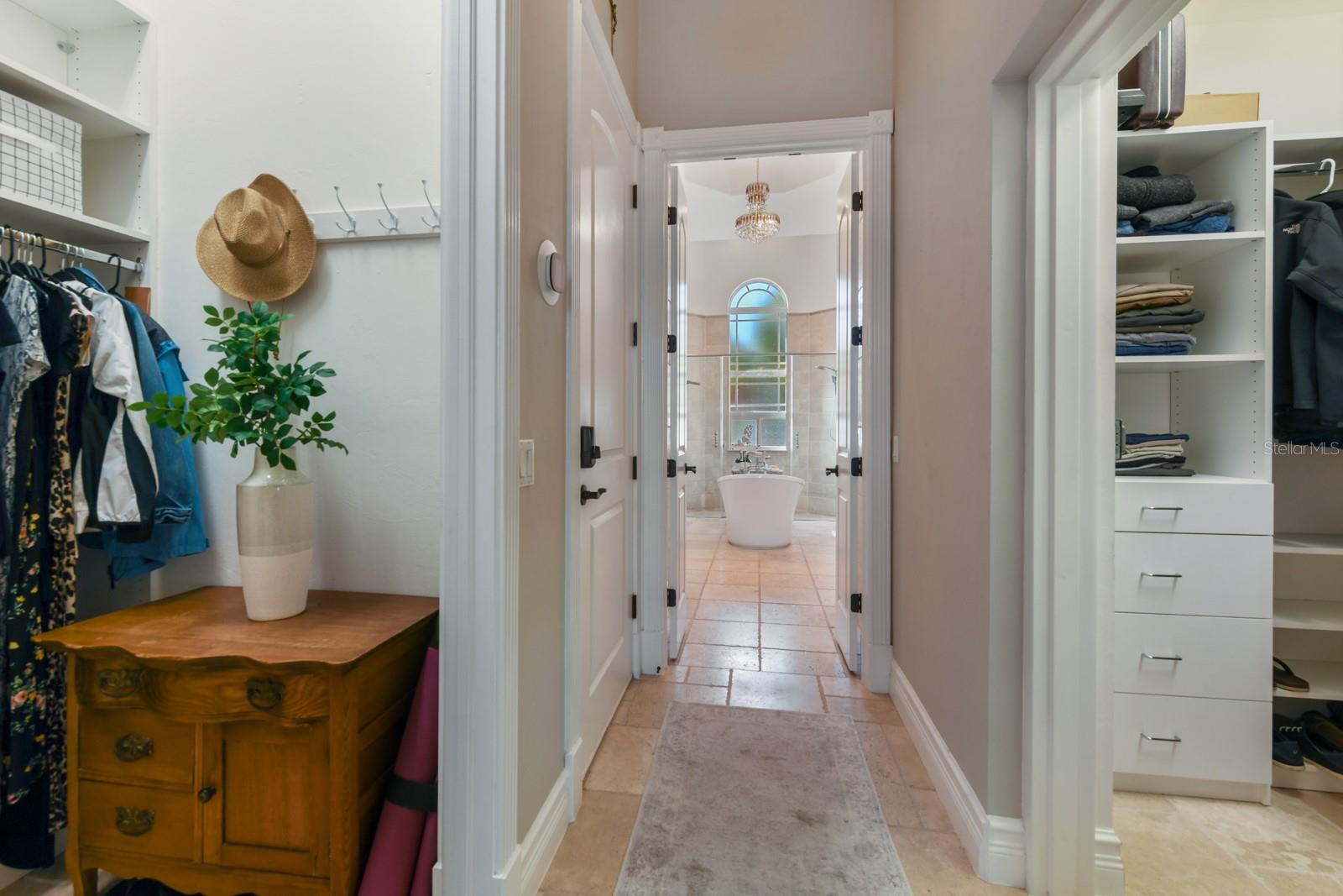 Image 18 of 59 For 4409 Crews Court