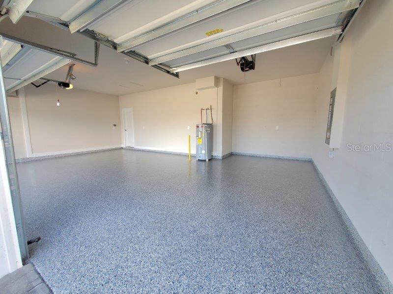 Image 38 of 44 For 16855 Castoro Drive