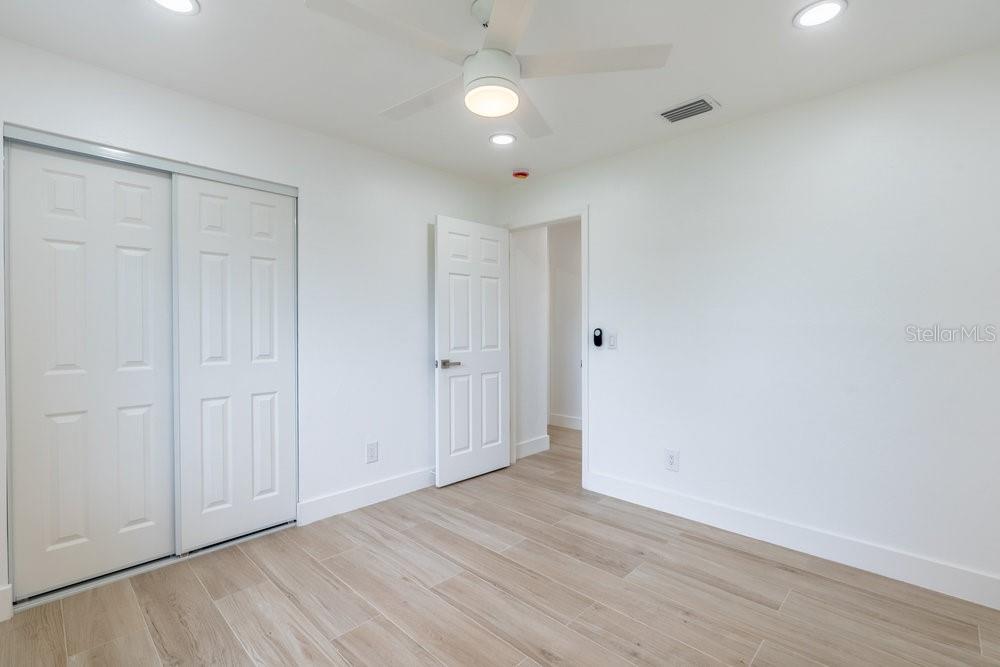 Image 19 of 40 For 16275 Horizon Road