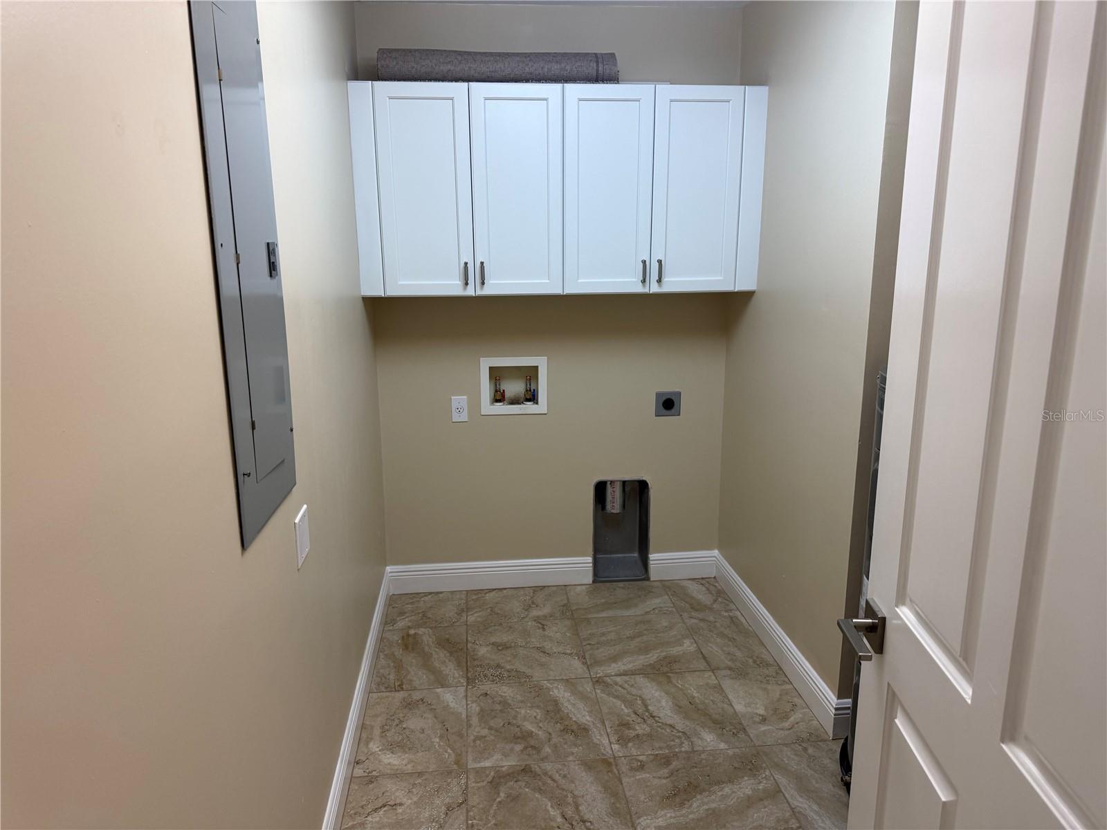 Image 17 of 19 For 5114 Melbourne Street A204