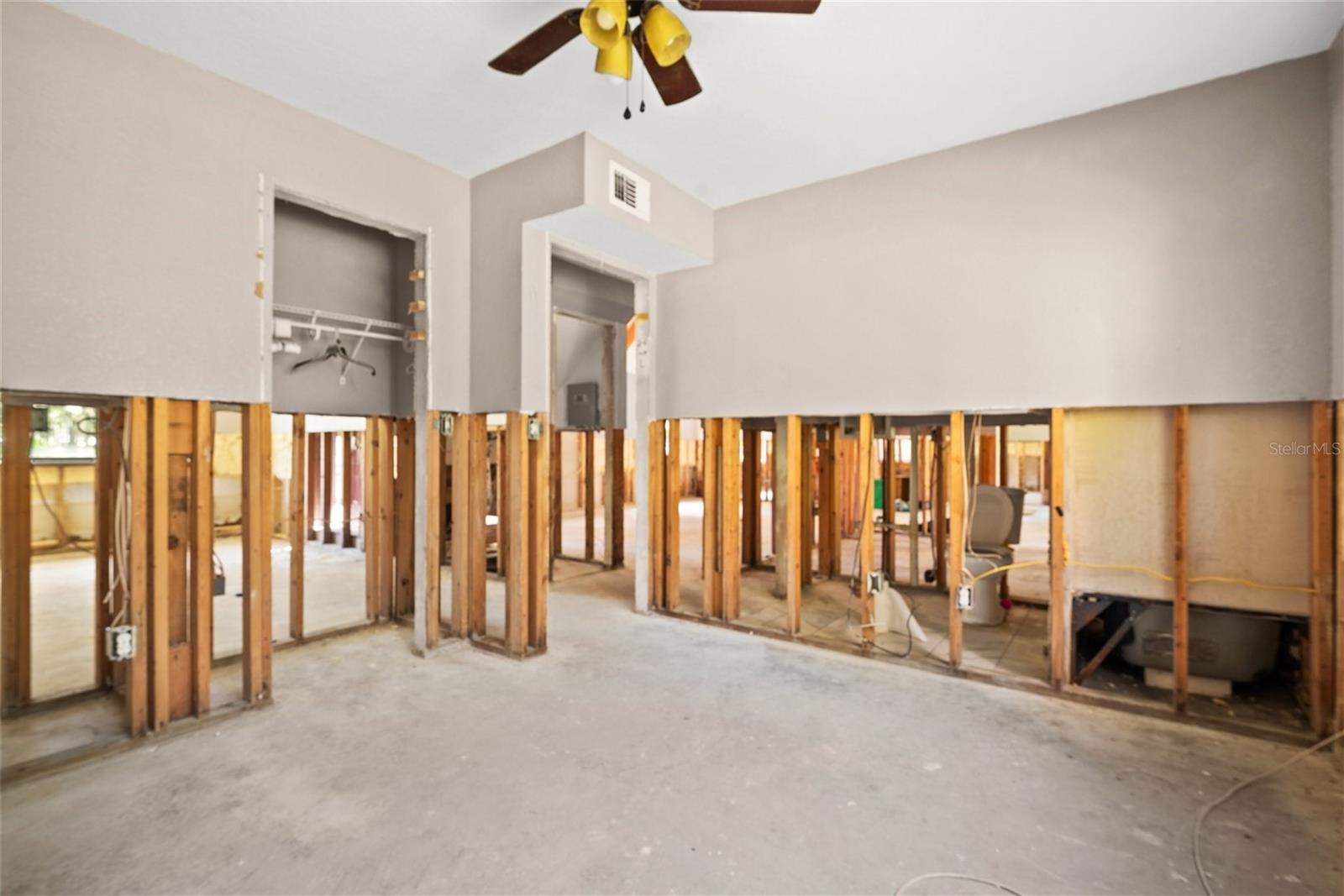 Image 16 of 26 For 1743 Itchepackesassa Drive