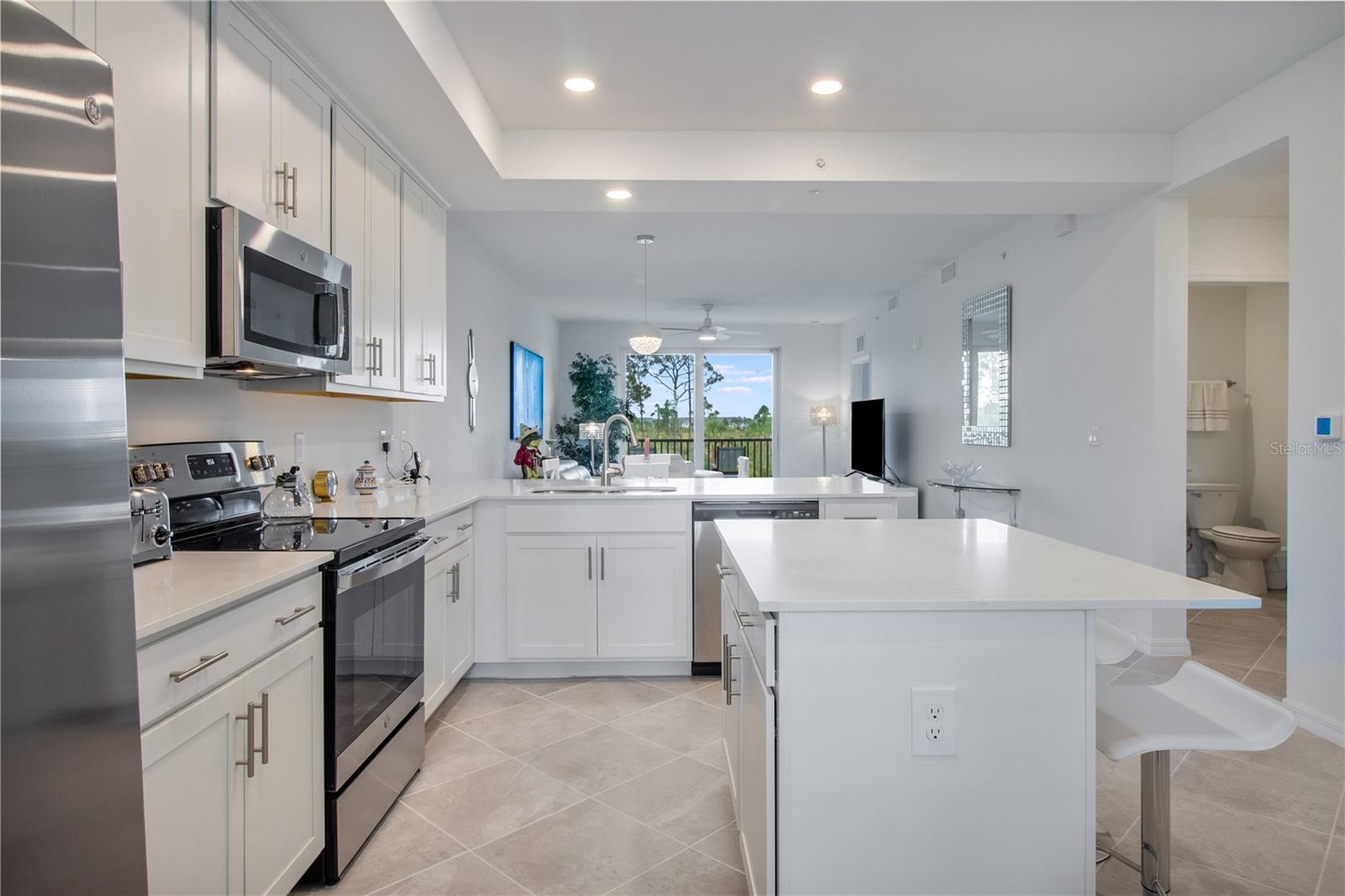 Image 11 of 53 For 12240 Wellen Golf Street 204