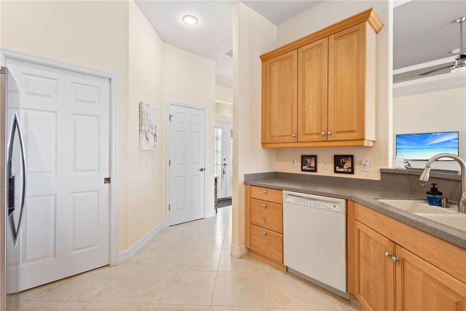 Image 13 of 56 For 5283 Pine Shadow Lane