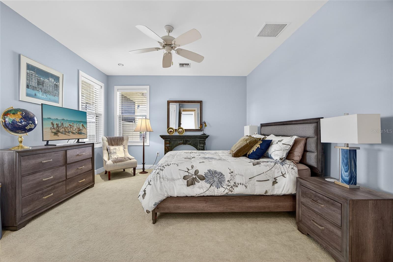 Image 49 of 84 For 44 Colony Point Drive
