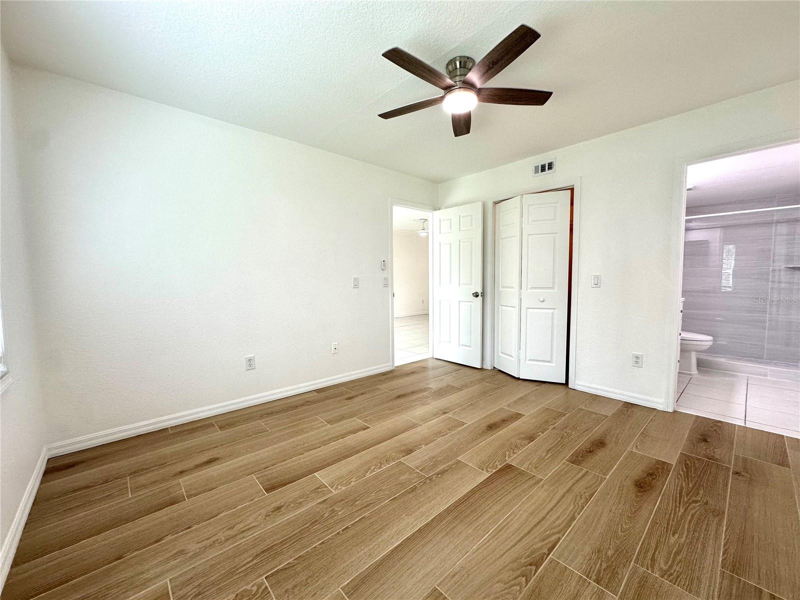 Image 15 of 26 For 25050 Sandhill Boulevard Apt A1