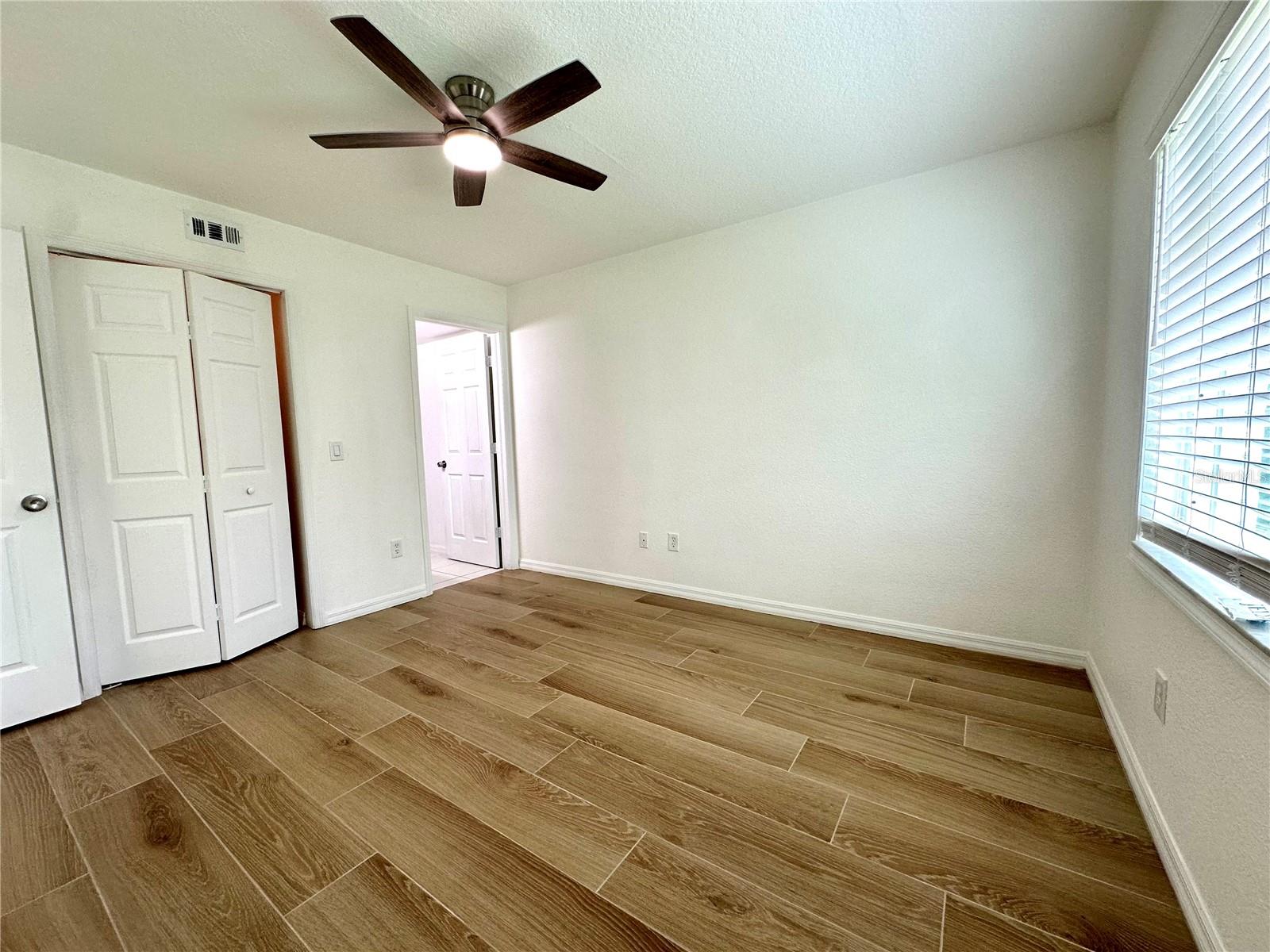 Image 16 of 26 For 25050 Sandhill Boulevard Apt A1