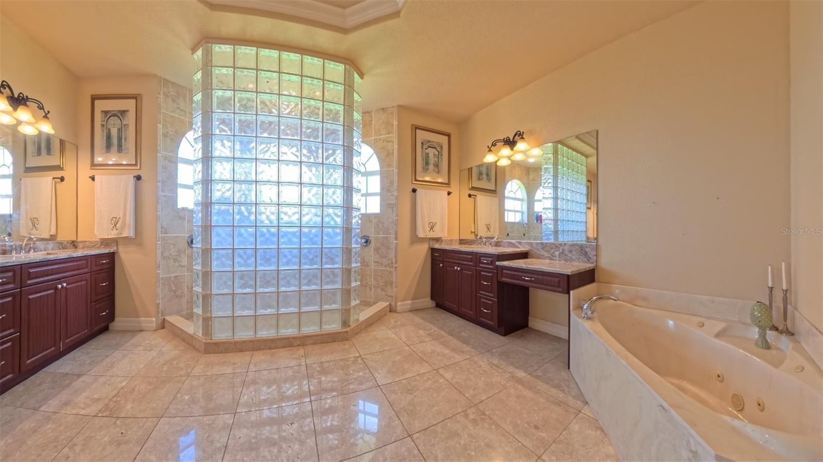 Image 17 of 29 For 1509 Moore Avenue