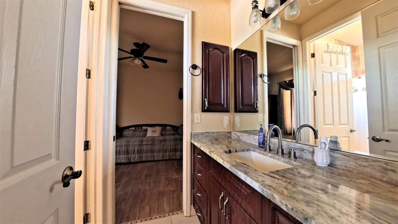 Image 20 of 29 For 1509 Moore Avenue