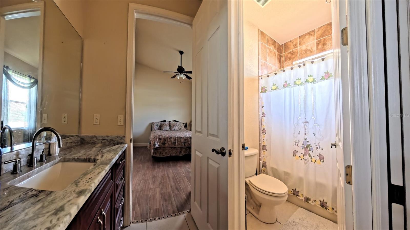 Image 21 of 29 For 1509 Moore Avenue