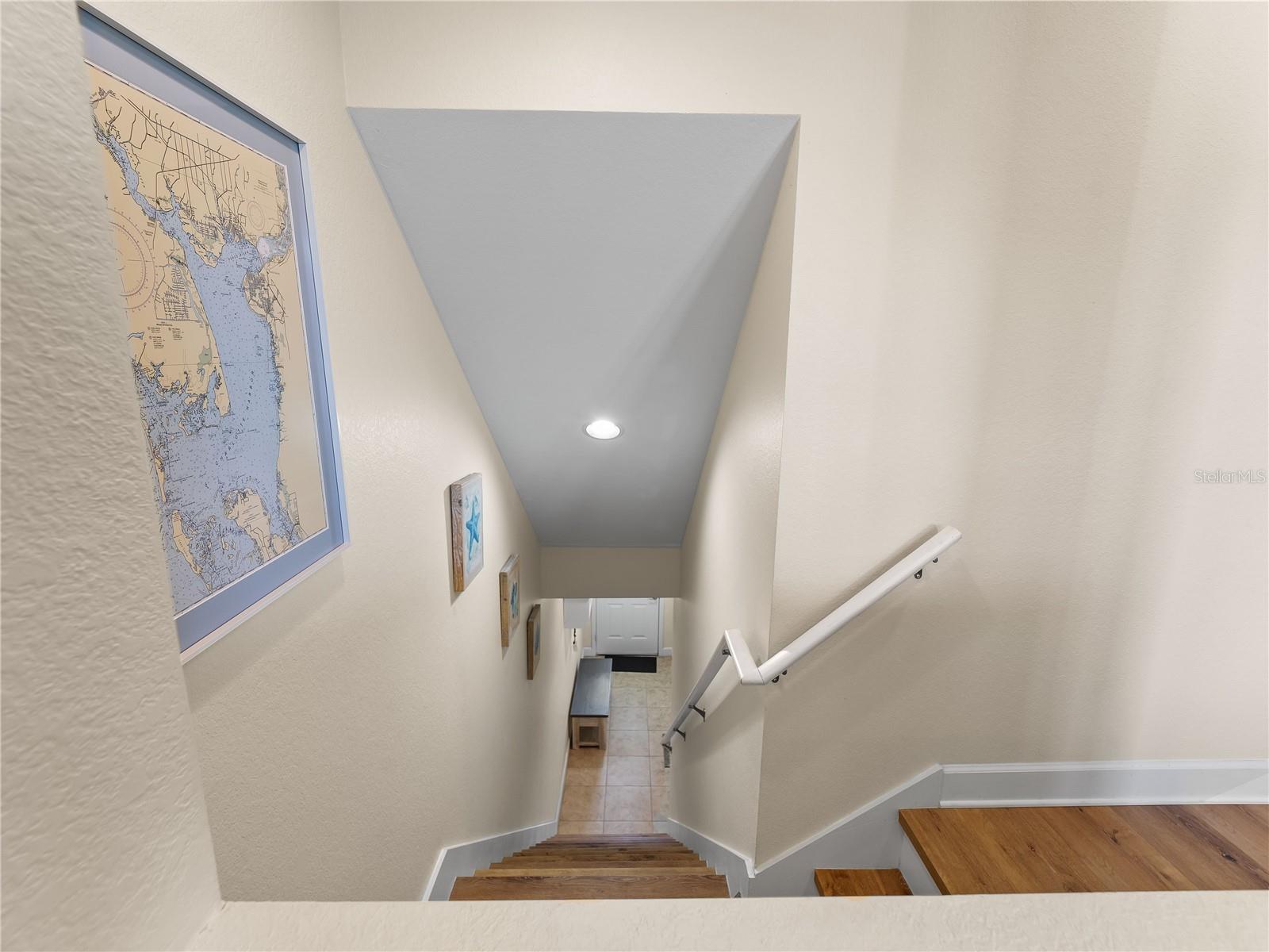 Image 18 of 72 For 10390 Longshore Road 83