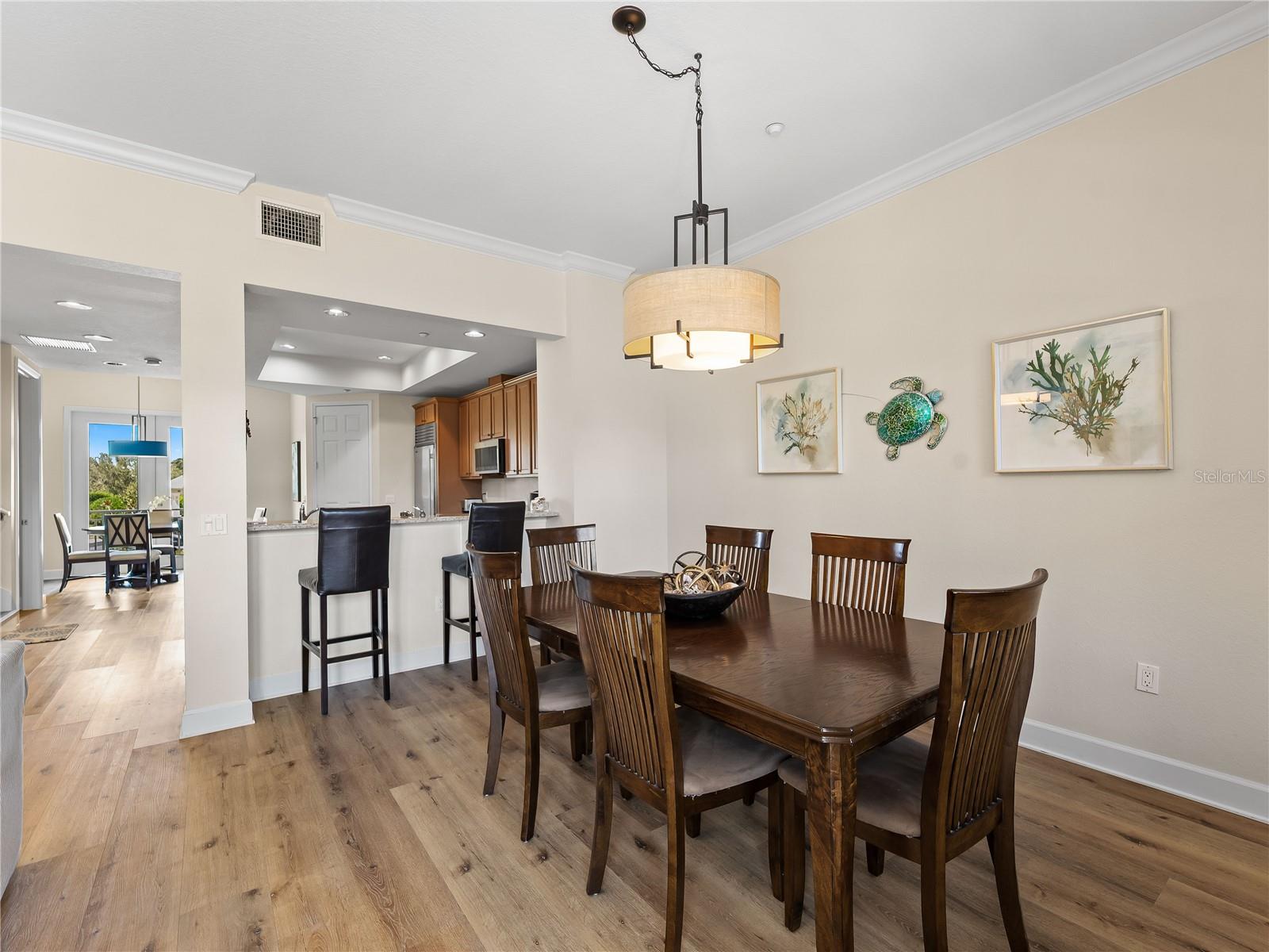 Image 8 of 72 For 10390 Longshore Road 83