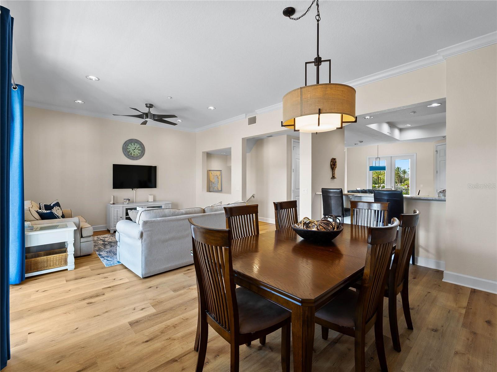 Image 9 of 72 For 10390 Longshore Road 83