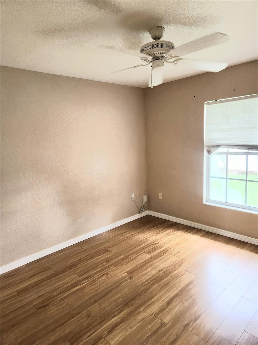 Image 17 of 32 For 195 Columbia Road