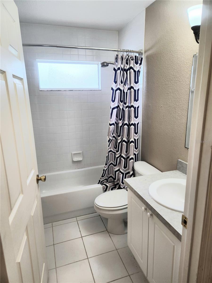 Image 21 of 32 For 195 Columbia Road