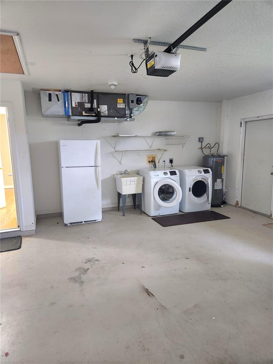 Image 24 of 32 For 195 Columbia Road