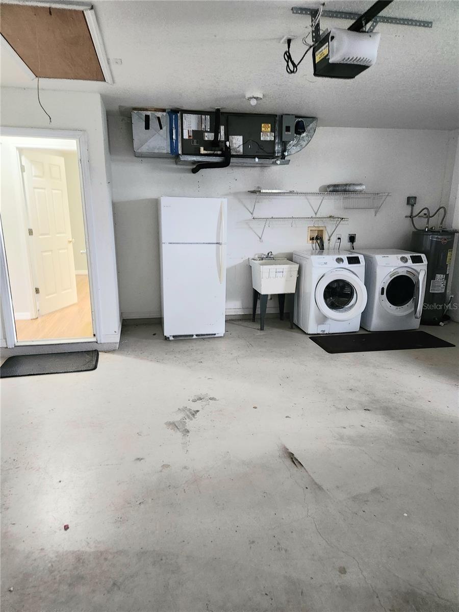 Image 25 of 32 For 195 Columbia Road