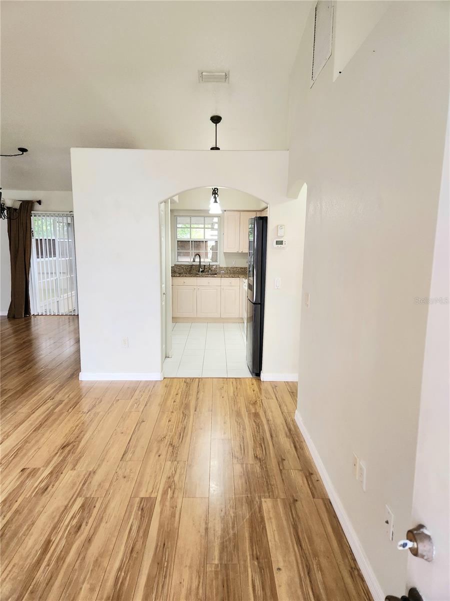 Image 7 of 32 For 195 Columbia Road