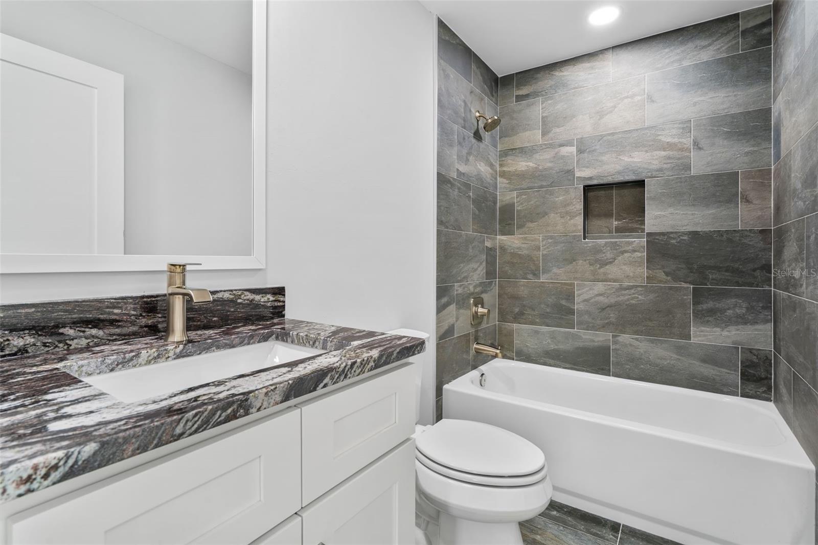 Image 14 of 32 For 12460 Catalina Drive