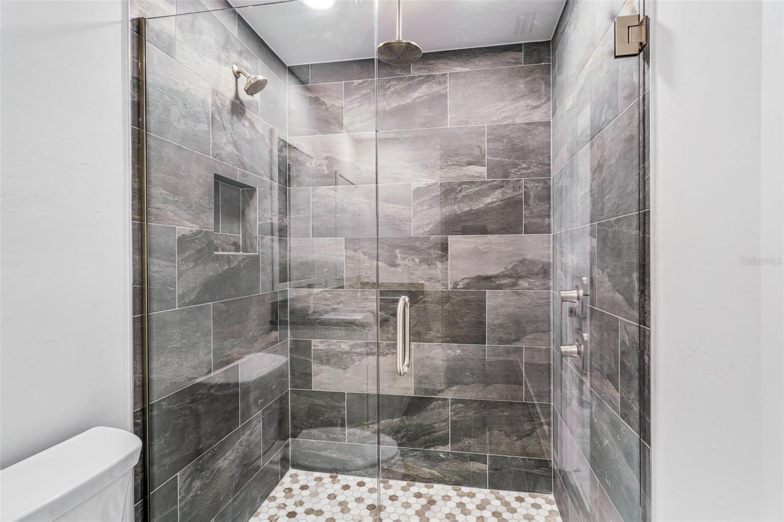 Image 21 of 32 For 12460 Catalina Drive