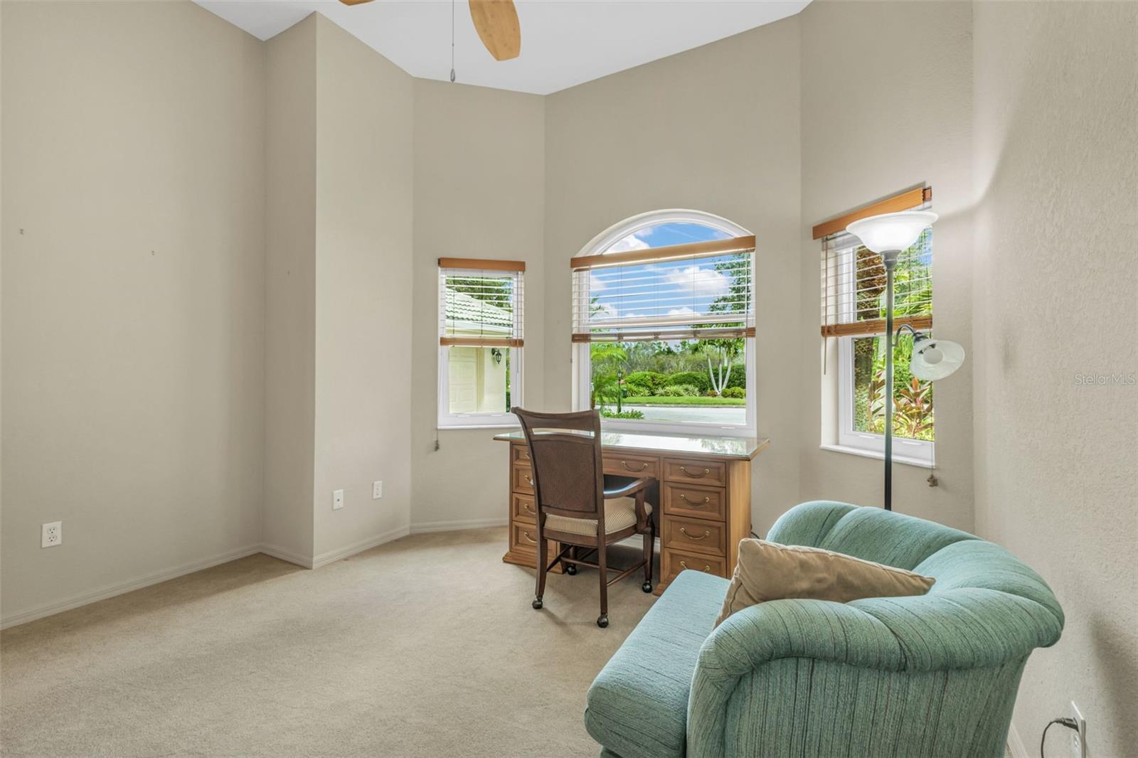 Image 41 of 70 For 14309 Bridgeview Lane