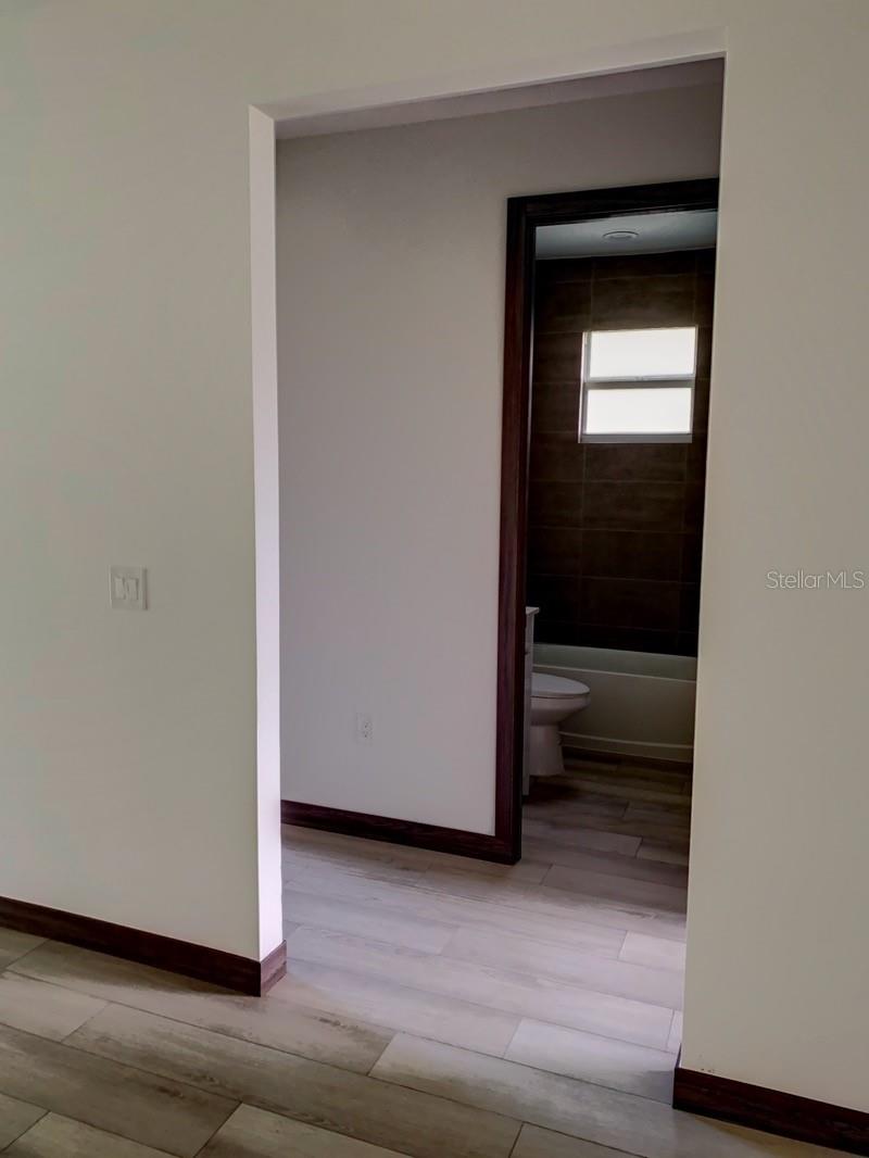 Image 8 of 16 For 4507 Knowles Lane