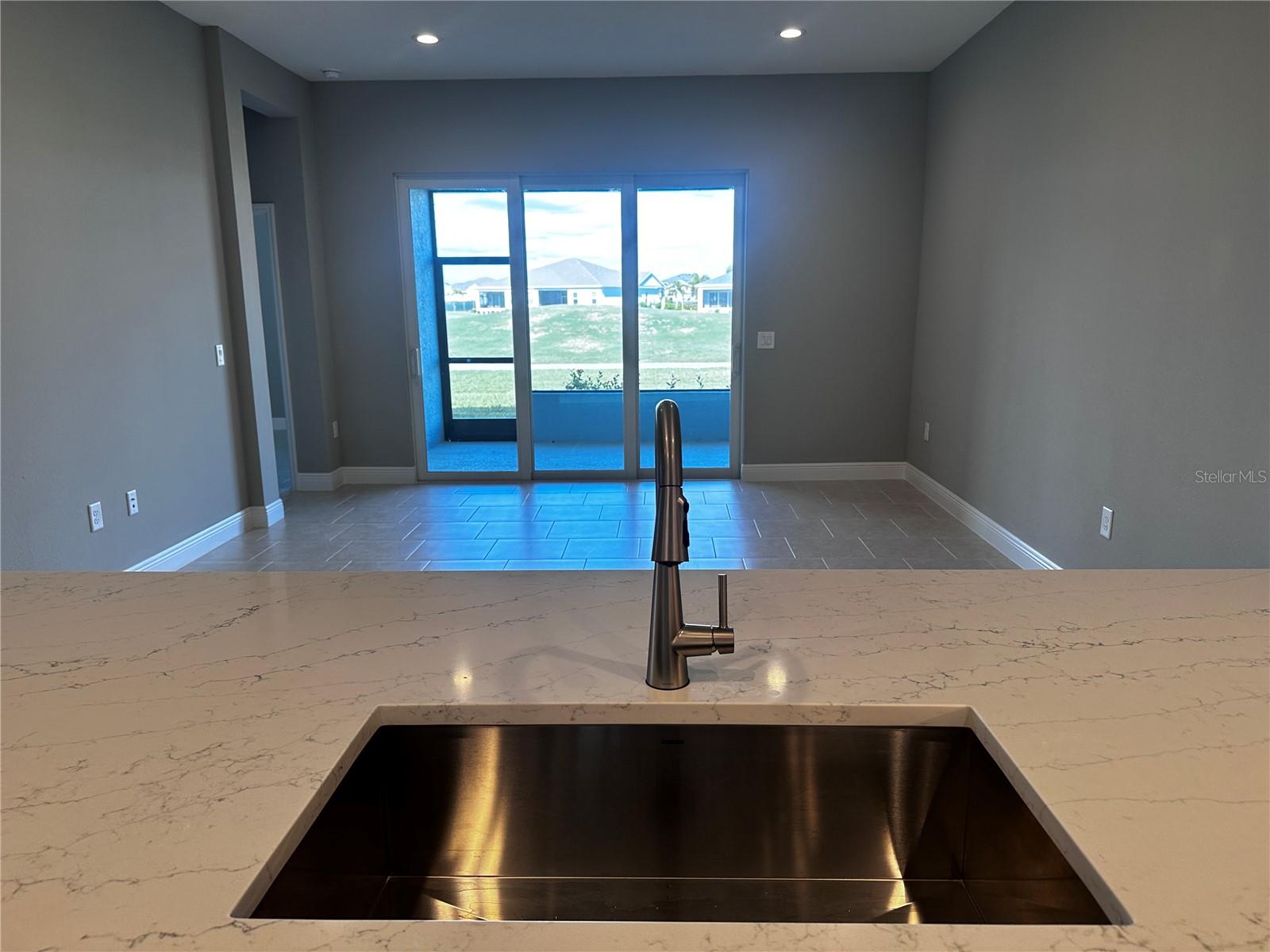 Image 3 of 22 For 24835 Buckingham Way