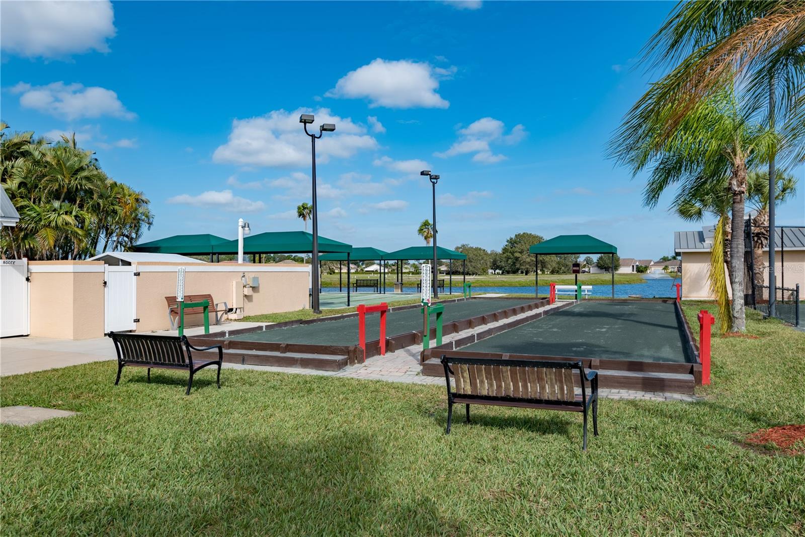 Image 36 of 47 For 24835 Buckingham Way