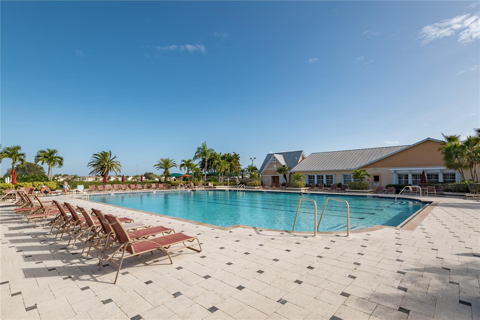 Image 41 of 47 For 24835 Buckingham Way