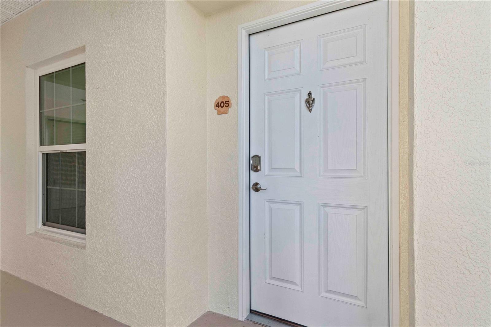 Image 11 of 77 For 8409 Placida Road 405